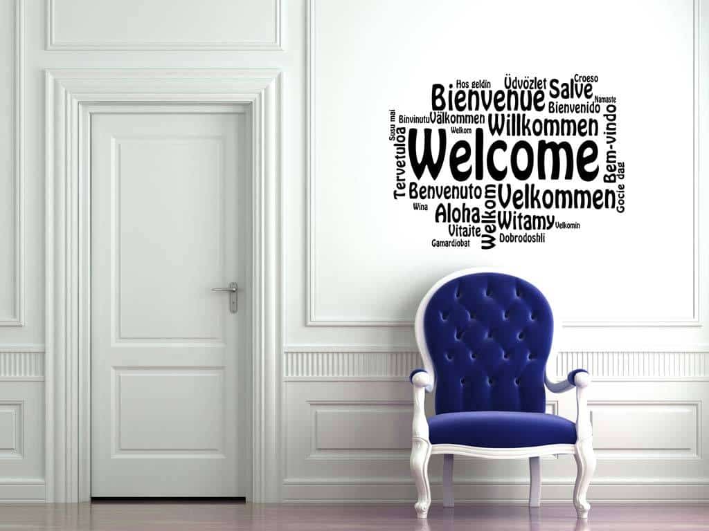 Виниловая наклейка на стену Добро пожаловать" на разных языках 2