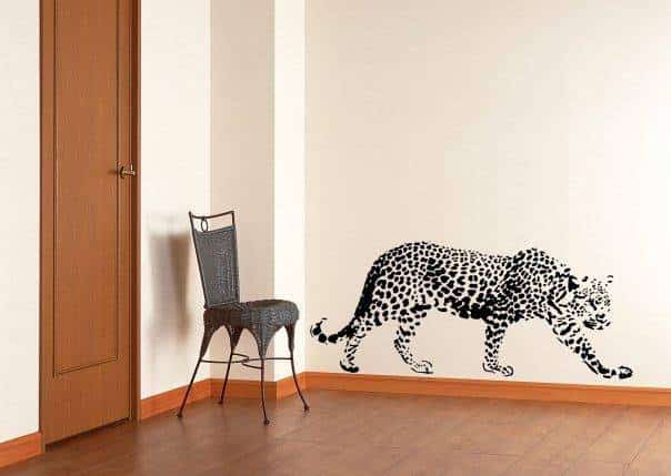 Дизайнерская наклейка на стену Леопард